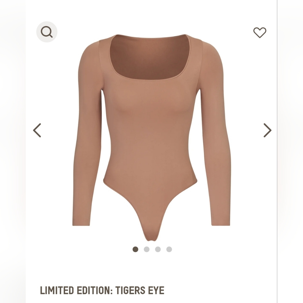 SKIMS Essential Long Sleeve Scoop Bodysuit